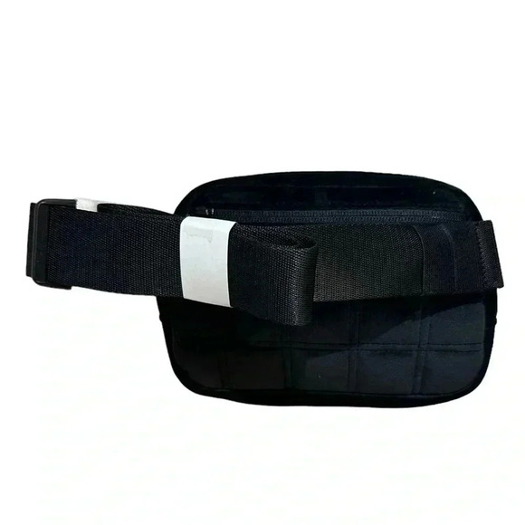 Lululemon Everywhere Belt Bag Quilted Velour Black & Gold Velvet Crossbody - Picture 3 of 5